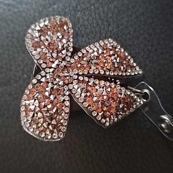 Badge reel - Picture 15 of 15